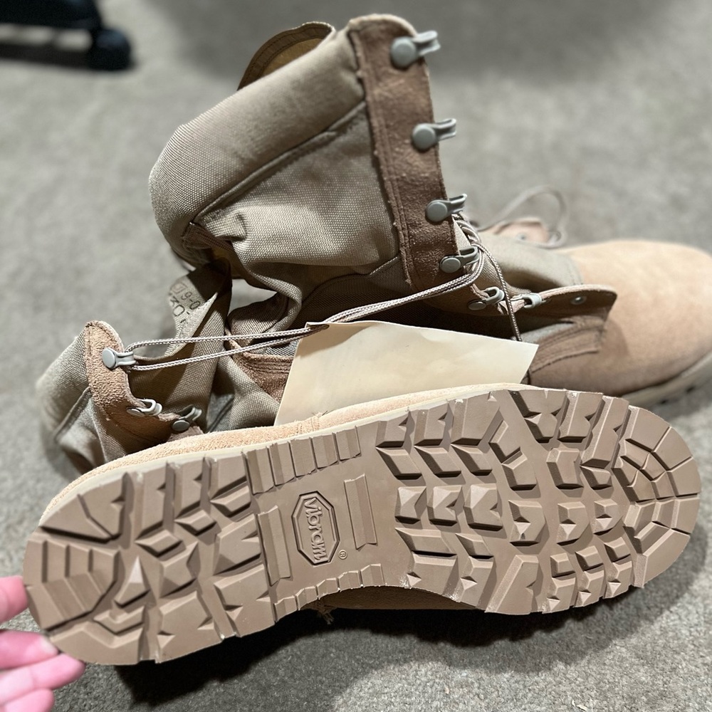 Brand new without box combat men's boots 🥾 - Picture 3 of 4